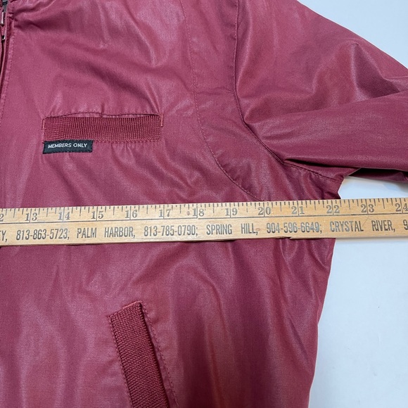 Mens Members Only Jacket Size 42 Burgundy Racer Lined Bomber Europe Craft - Picture 8 of 10